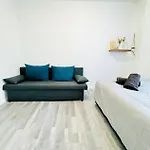 Beautiful 4Br Apt For Up To 12P 10 Min To Fac Platz