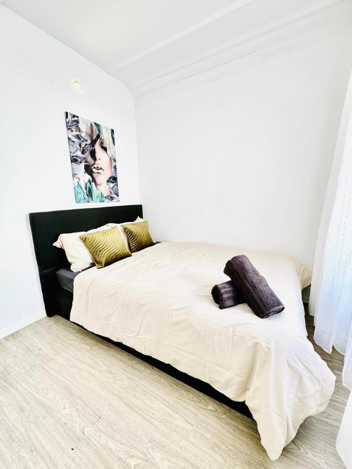 Apartment Beautiful 4br For Up To 12p 10 Min To Fac Platz