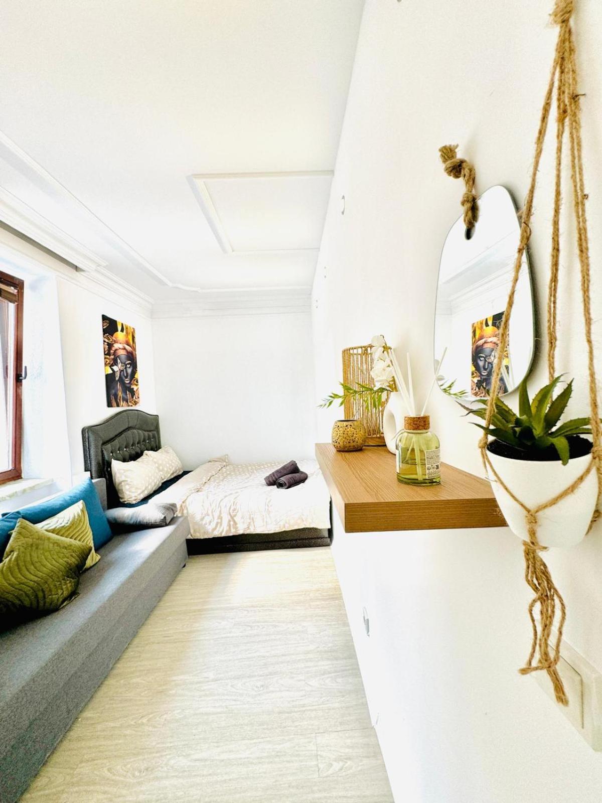 Apartment Beautiful 4br For Up To 12p 10 Min To Fac Platz